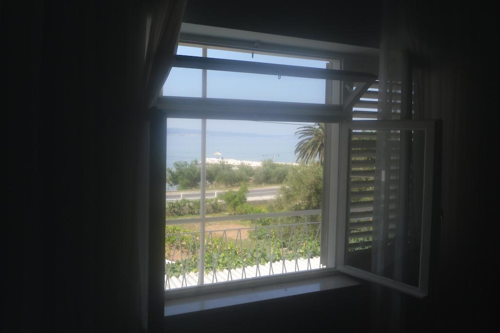Hostel Guesthouse Mira Omis Phòng bức ảnh